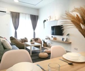 Subang City Residence, Spacious Home with Balcony, Walking Distance to Summit, 5min to Sunway Subang Jaya Malaysia