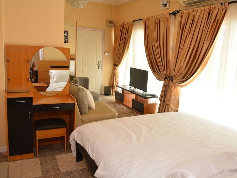 Hotel Photo 6