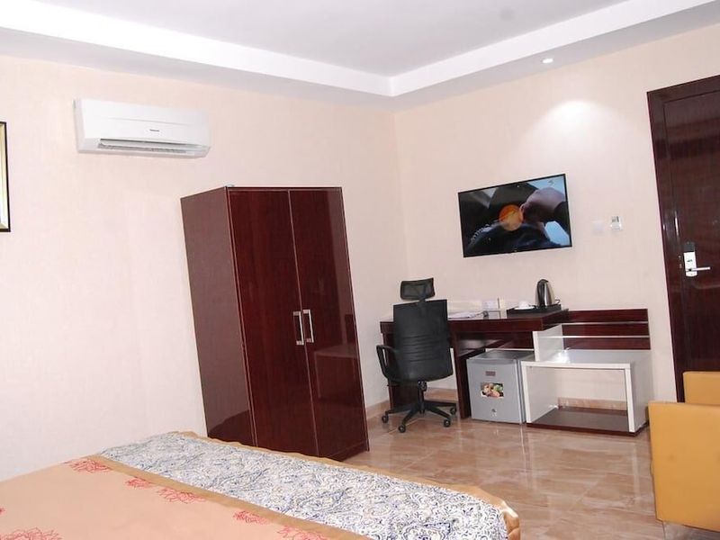 Hotel Photo 5
