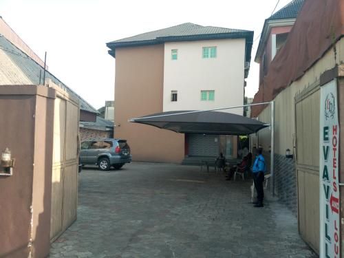 Hotel Photo 8