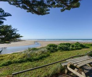 Waipuka - Ocean Beach Holiday Home Te Awanga New Zealand