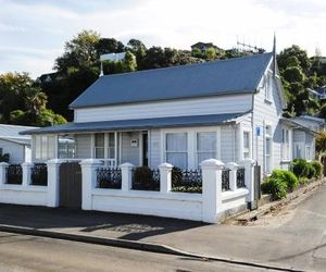 Puriri Downtown Villa - Napier Holiday Home Napier New Zealand