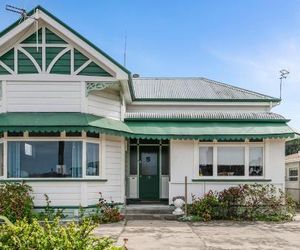 Leica Stay and Walnut Flat - Napier Holiday Home Napier New Zealand