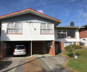 Private Room in a Banglow Auckland New Zealand