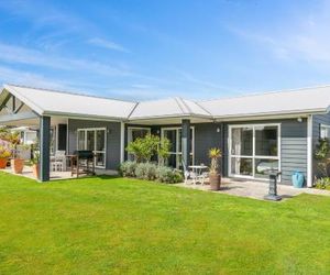 The Best In Blue - Kinloch Holiday Home Oruanui New Zealand