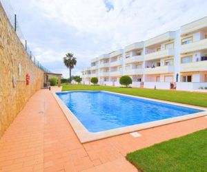 Private large terrace facing the swimming pool Guia Portugal