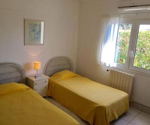 Great 3 bedroom villa in Clube Atlantico with AC and short walk to beach Carvoeiro Portugal