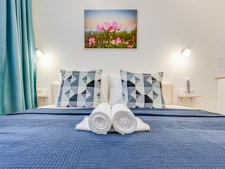 Apartment Smart Lounge by TwoPillows