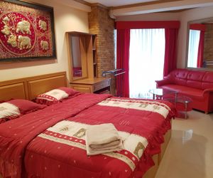 Jomtien beach condominium 5th floor modern studio apartment Pattaya Jomtien Beach Thailand