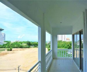 Baan Suan Lalana Tc 1 bedroom penthouse with sea view apartment Pattaya Jomtien Beach Thailand