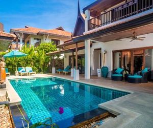 Beachfront Resort Villa Baan Banburee 4BR Lamai Beach Thailand