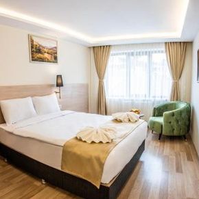 NearBy Hotel