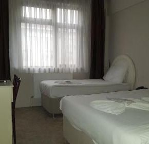 NearBy Hotel