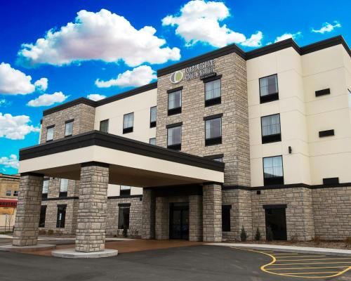 Photo of Cobblestone Hotel & Suites - Two Rivers