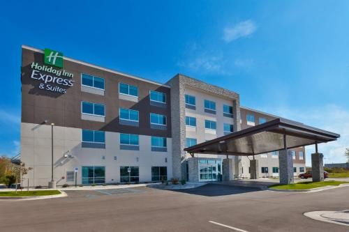 Photo of Holiday Inn Express & Suites - Cedar Springs - Grand Rapids N, an IHG Hotel