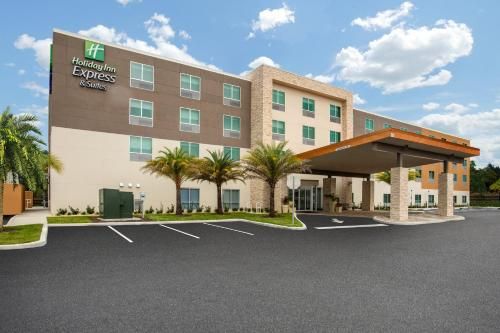 Photo of Holiday Inn Express & Suites - Deland South, an IHG Hotel