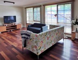 Spacious and cozy home next to Glen Waverley Wantirna South Australia