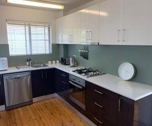 2 Bed Bar Beach Apartment - stroll to beach & cafes Newcastle Australia