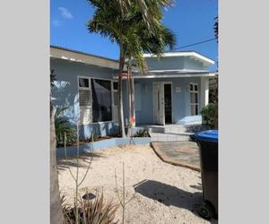 Beautiful House near Mangel Halto Beach Sabaneta Aruba