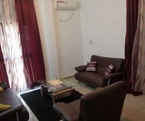 Appartements meublés Bonamoussadi Carrefour Lycée 2chambres, 1 salon, 2douches,1cuisine Douala Cameroon