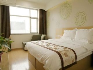 Фото отеля GreenTree Inn Shijiazhuang Qiaoxi District Zhongshan Road Xili Street 