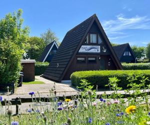 Nurdachhäuschen Blaue Nordseewelle Carolinensiel Germany