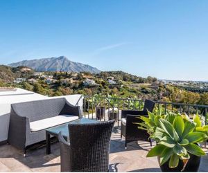 CASA BILGOLA LUXURY 3 BEDROOM HOUSE AT LA QUINTA GOLF COURSE OCEAN and MOUNTAIN VIEW Benahavis Spain