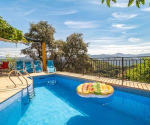Beautiful home in Algatocín w/ Outdoor swimming pool, Outdoor swimming pool and 5 Bedrooms Algatocin Spain