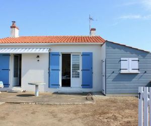 Entre océan et marais salants, cette charmante maison vous attend… Saint-Hilaire France