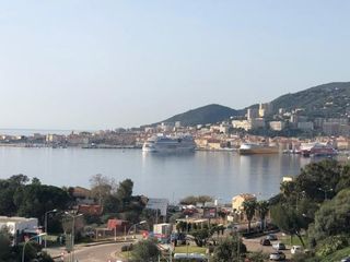 Фото отеля Bel appartement f3 vue sur le golfe d’ajaccio