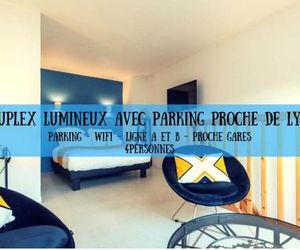 Duplex lumineux avec parking proche de Lyon Villeurbanne France