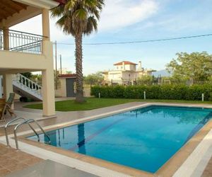 Luxury villa with a swimming pool in Lefkochoara, Messinias Messeni Greece