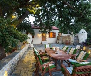 Villa Stimpolis Kournas Greece
