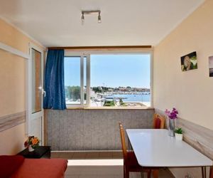 Lovely SEA VIEW apartment near the harbour Medulin Croatia