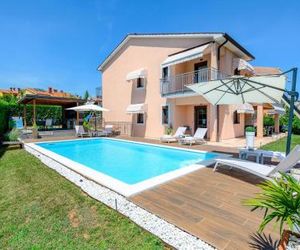 Awesome apartment in Labin w/ Outdoor swimming pool, WiFi and 3 Bedrooms Labin Croatia