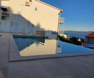 Apartment 1 with pool and amazing sea view Lokva Rogoznica Croatia