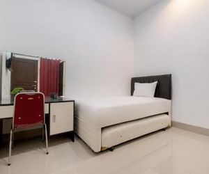 OYO 2910 Df Kos Putri Exclusive Syariah Yogyakarta Indonesia