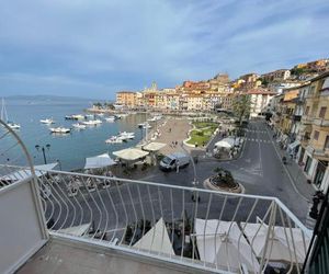 Casa sul Porto Porto Santo Stefano Italy