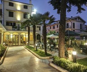 Hotel Ester Safer Pineto Italy