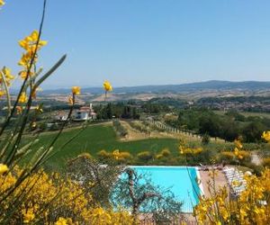 Holidays in apartment with swimming pool in Tuscany Siena Asciano Italy