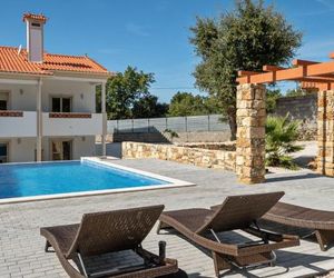 Wonderful Villa in Ferreira do Zezere with Swimming Pool Casal de Santa Iria Portugal