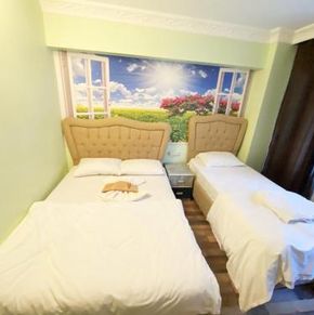 NearBy Hotel