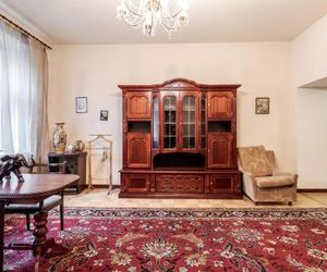 Doroshenka Antique Apartment Lvov Ukraine