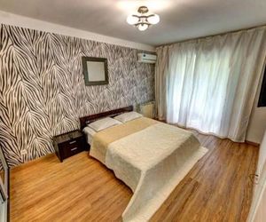 Excellent apartment Druzhby Narodov boulevard 3a. Lybedskaya metro station Kiev Ukraine