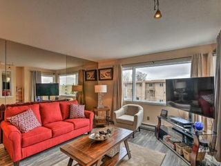 Фото отеля Anchorage Condo - Walk to Downtown and Coast Trail!