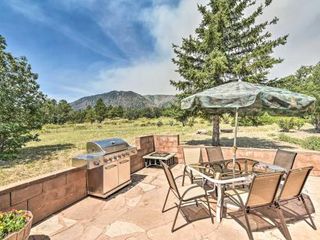 Hotel pic Lovely Flagstaff Home with BBQ Area and Mtn Views!