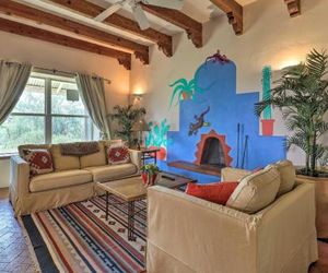 ‘El Diamonte’ Tucson Home w/ Mtn Views & Jacuzzi! Cortaro United States