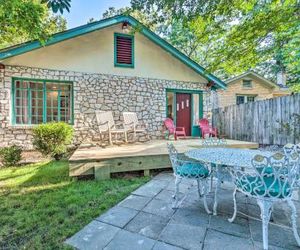 Hot Springs Home w/Hot Tub, 2mi to National Park Hot Springs United States