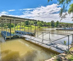 Lakefront Hot Springs House w/ Deck & Dock! Rockwell United States