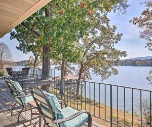 Lakefront Hot Springs Home w/Hot Tub & Dock! Rockwell United States
